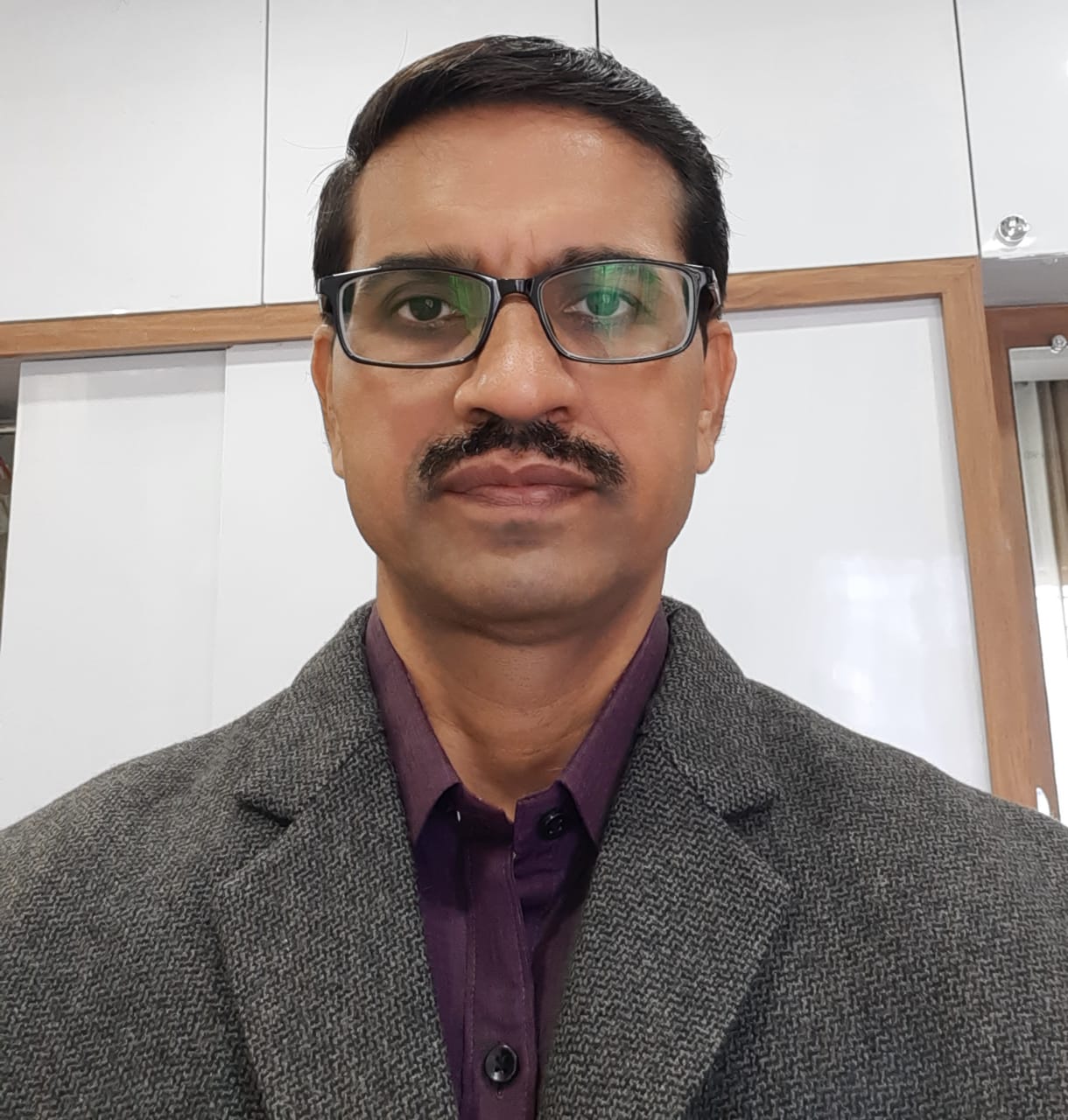 Dr. D.P.SINGH MBBS,DNB(Medicine )